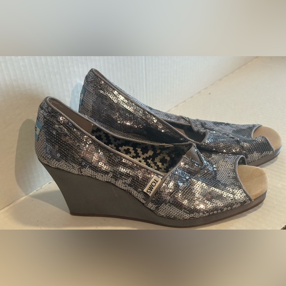 Toms Shoes - TOMS Women's Glittering Silver Wedges